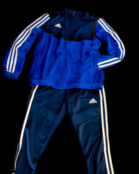 Adidas_Trainingsanzüge_ab_49,95 (2)