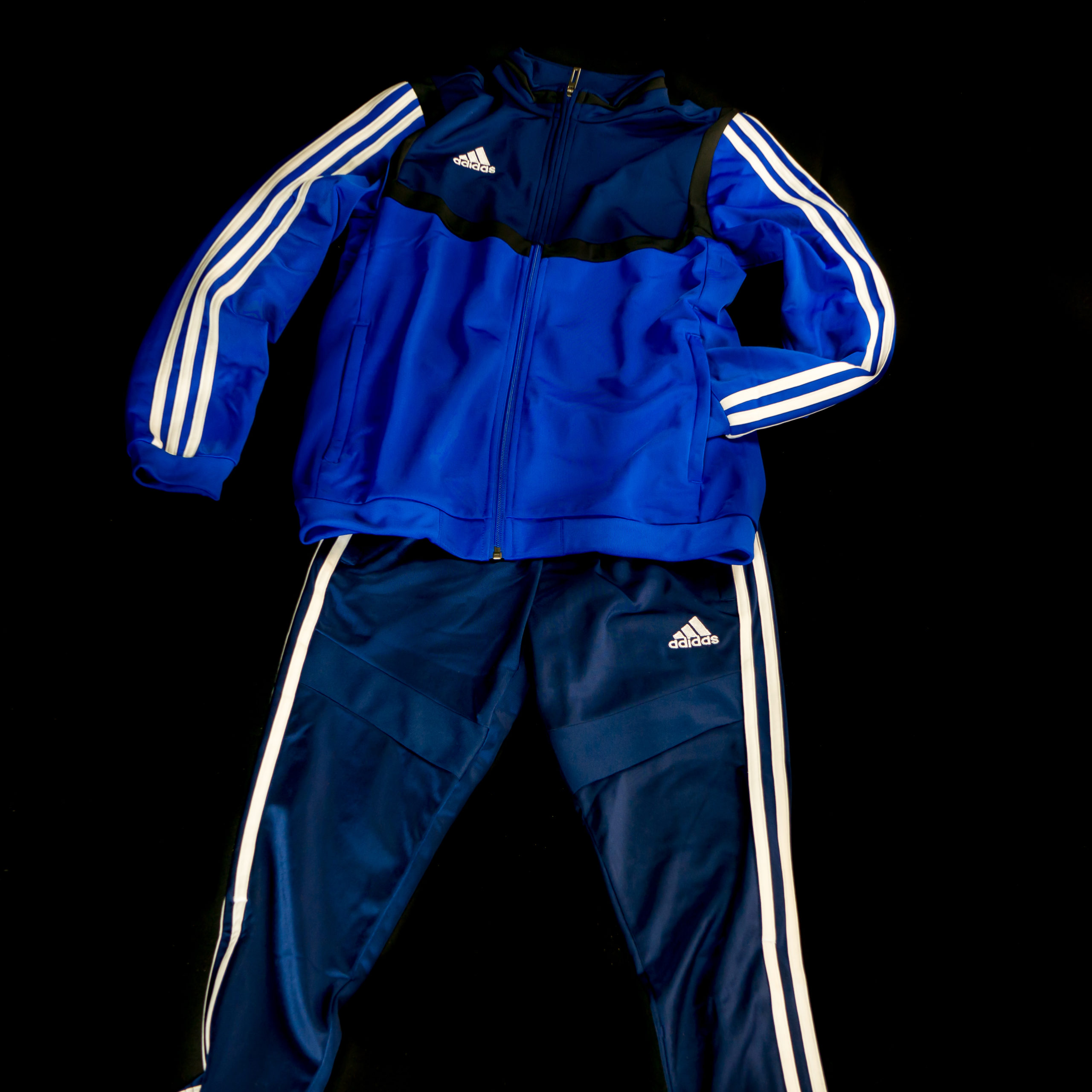 Adidas Trainingsanzüge – Bild 2