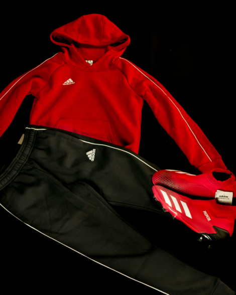 Adidas_Trainingsanzüge_ab_49,95